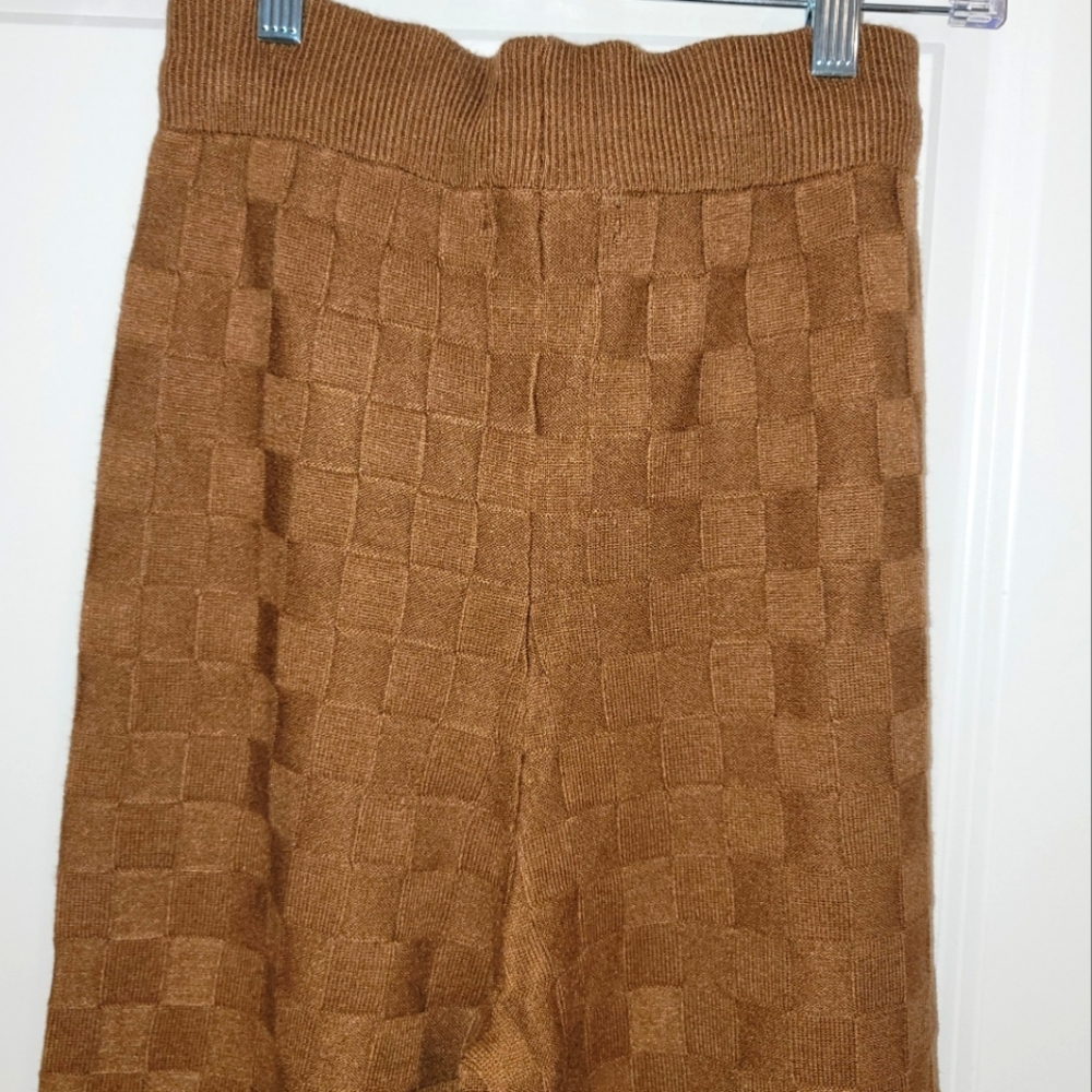 NWT- DOUBLE ZERO Basket Weave Sweater pants - small